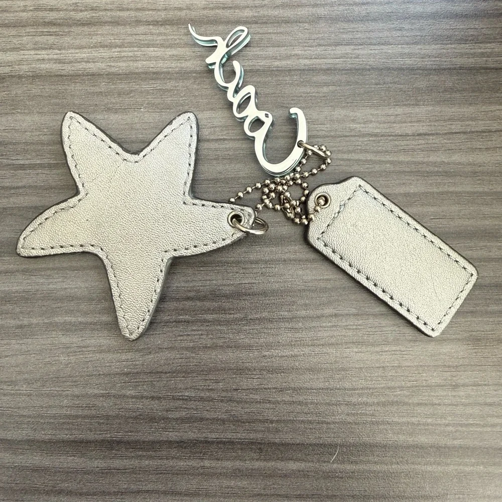 Coach Poppy Era Metallic Star Hang Tag Set Logo Charm Keychain